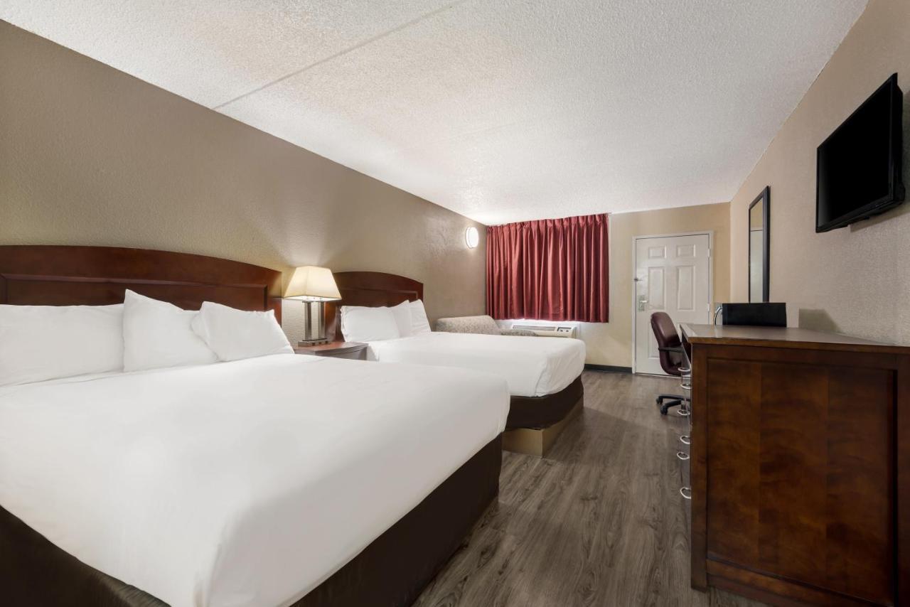 Knights Inn College Station Bagian luar foto