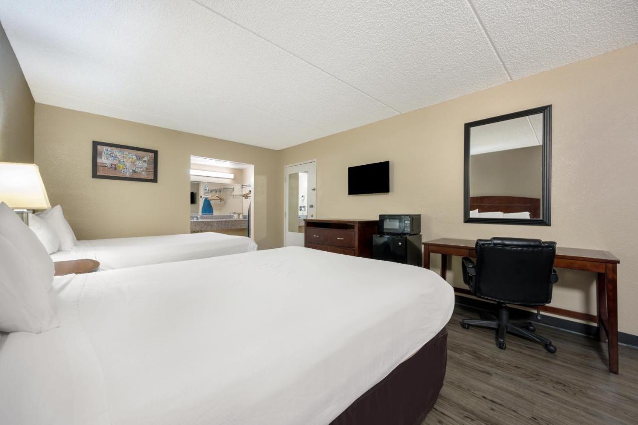 Knights Inn College Station Bagian luar foto