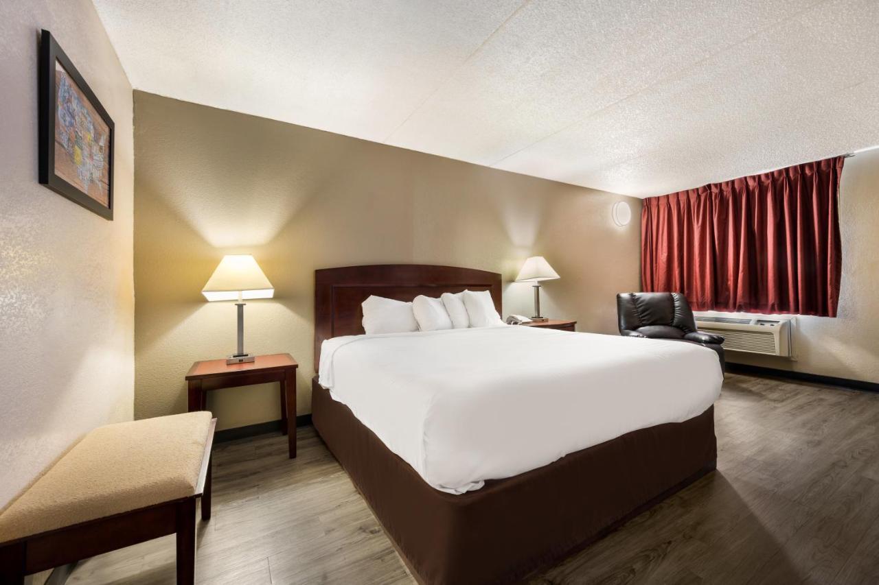 Knights Inn College Station Bagian luar foto
