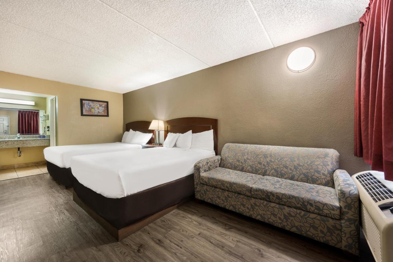 Knights Inn College Station Bagian luar foto