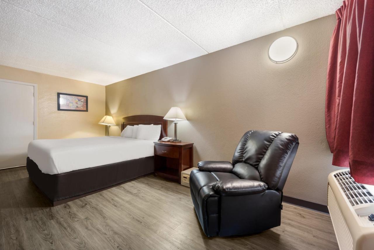 Knights Inn College Station Bagian luar foto