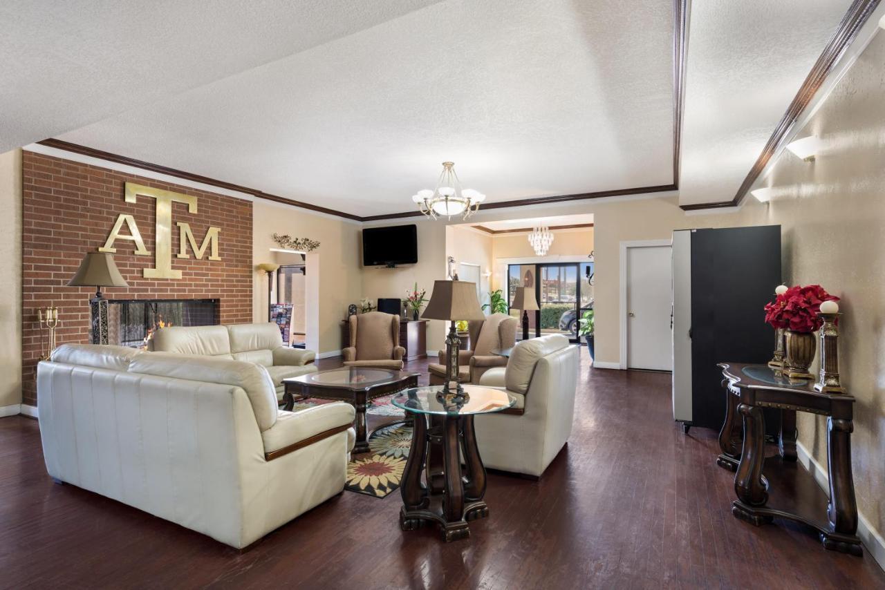 Knights Inn College Station Bagian luar foto